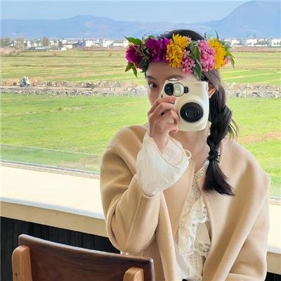 葛洛莉亚·贝尔